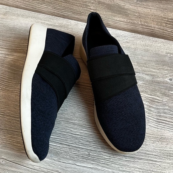 Vince Aston slip on stretchy knit fabric sneakers - Picture 5 of 9